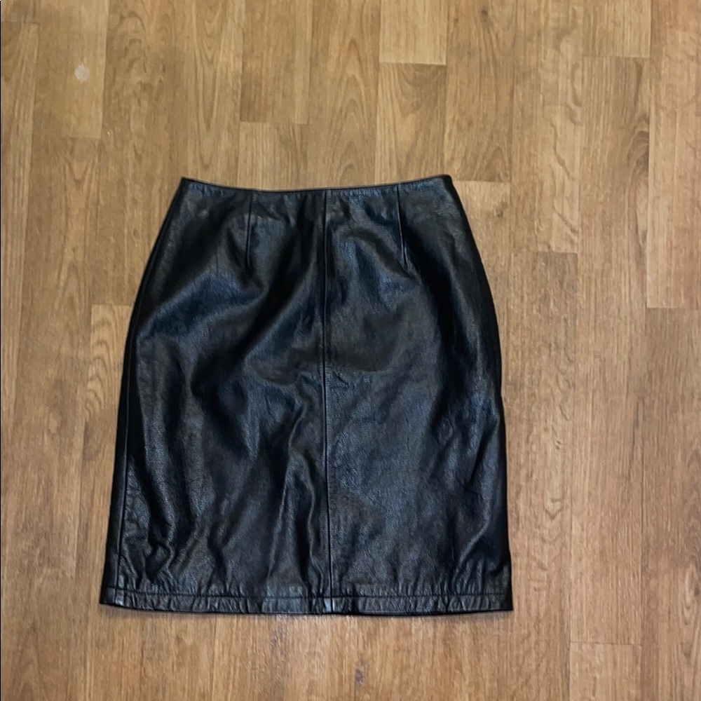 Wilsons Leather Maxima Black Knee-Length Midi Skirt
